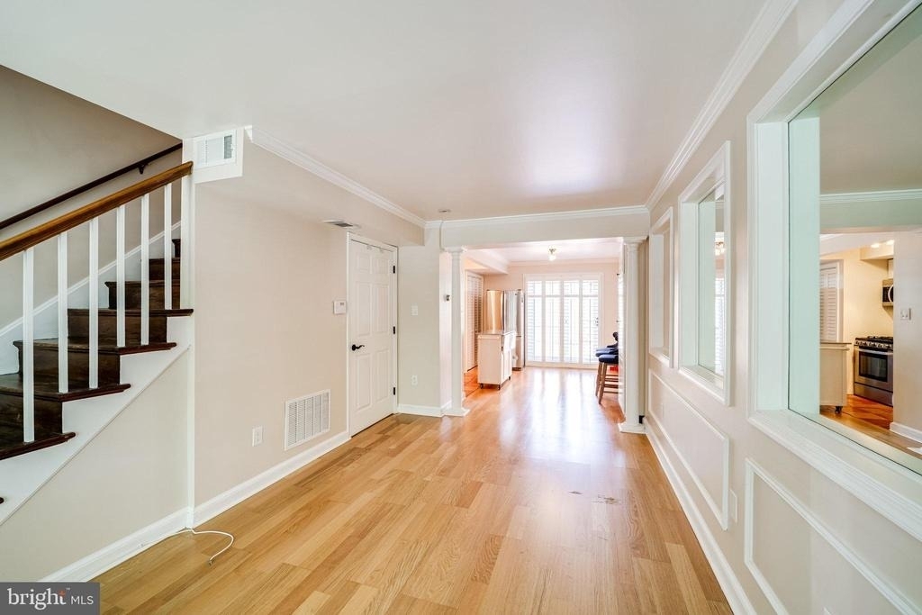 1317 Queen Street - Photo 3