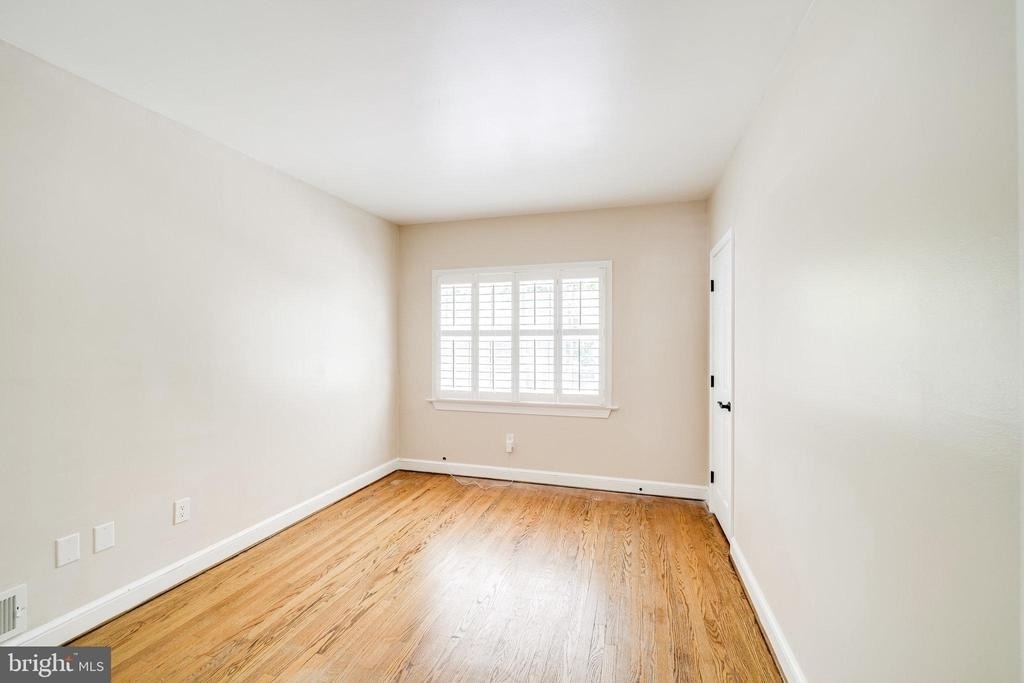 1317 Queen Street - Photo 16