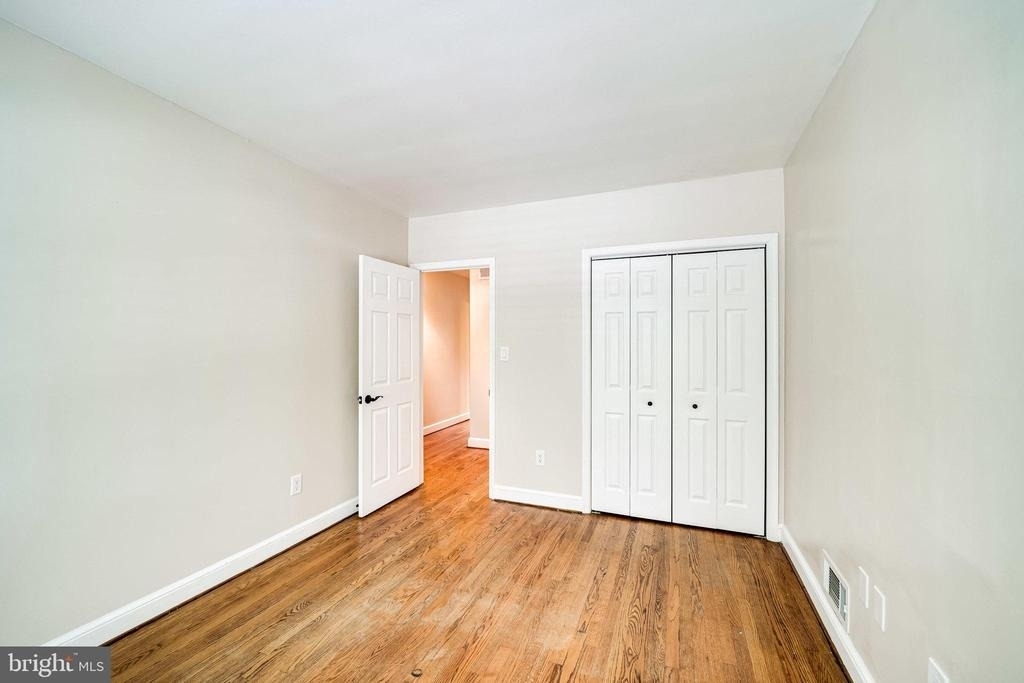 1317 Queen Street - Photo 18