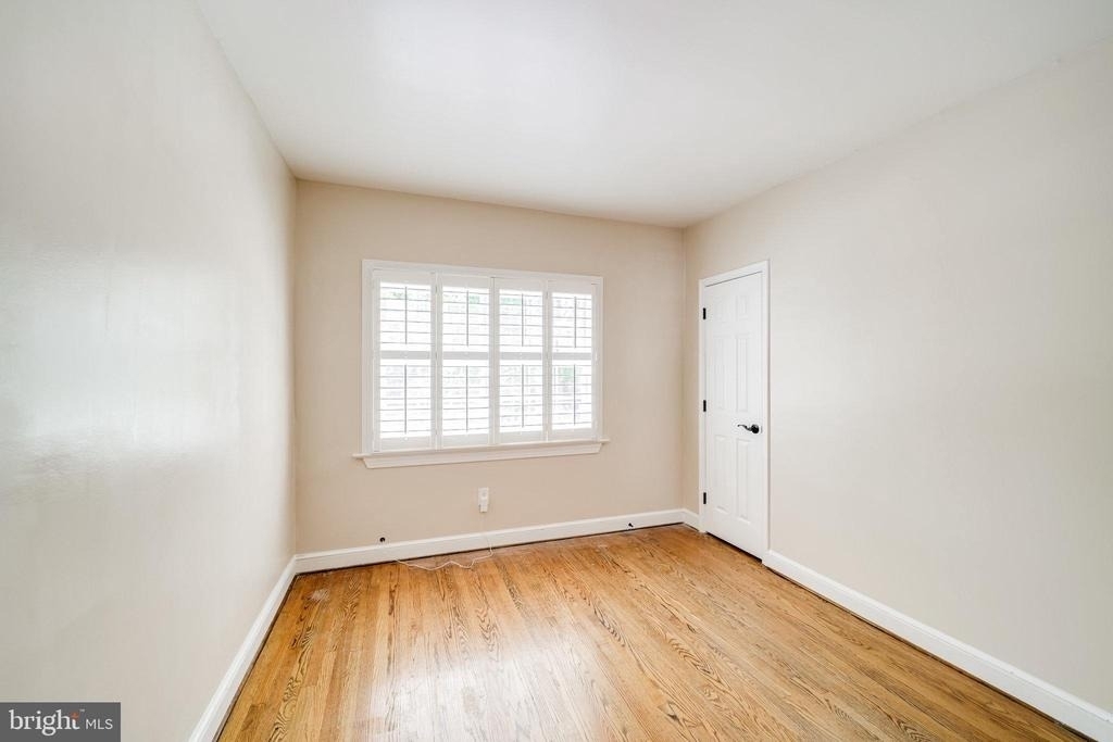 1317 Queen Street - Photo 17