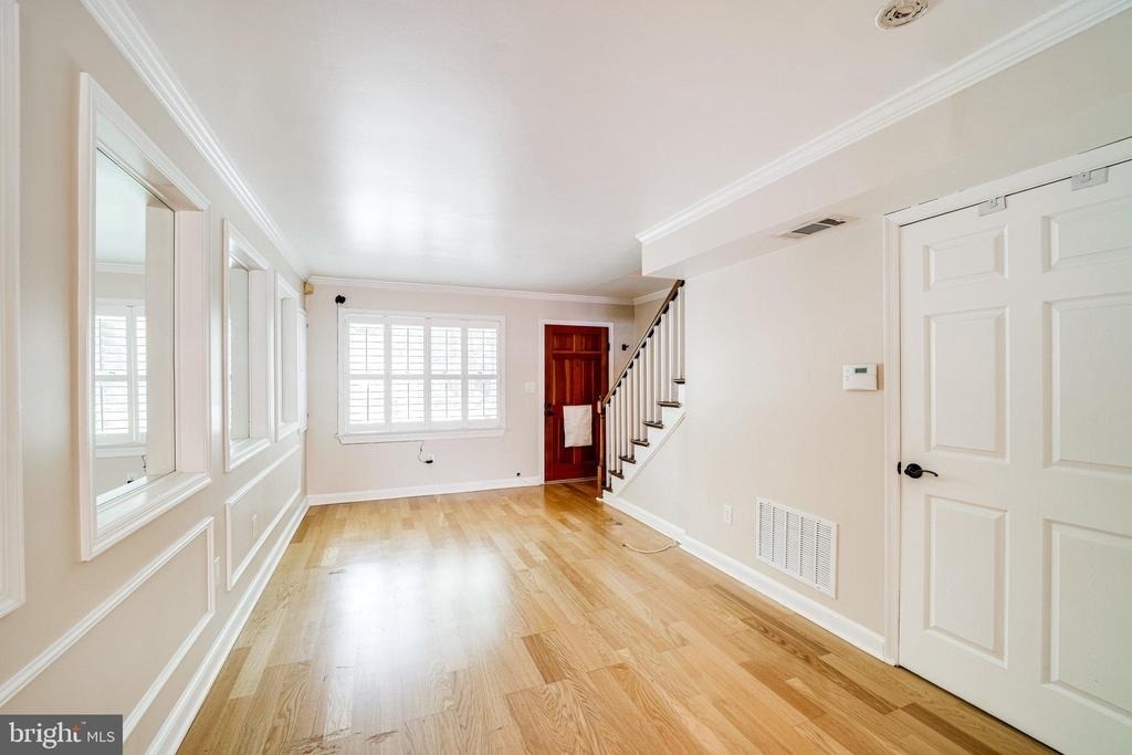 1317 Queen Street - Photo 4
