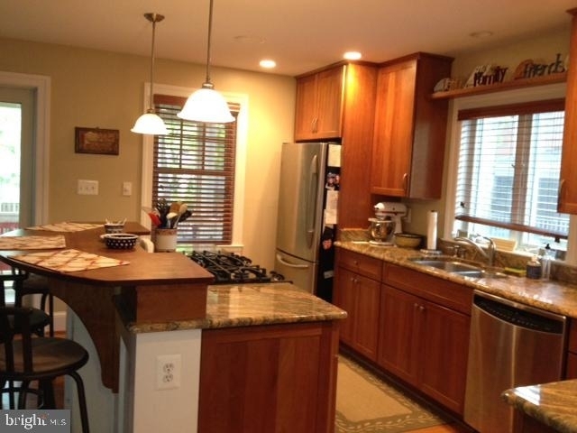 232 N Nelson Street N - Photo 3