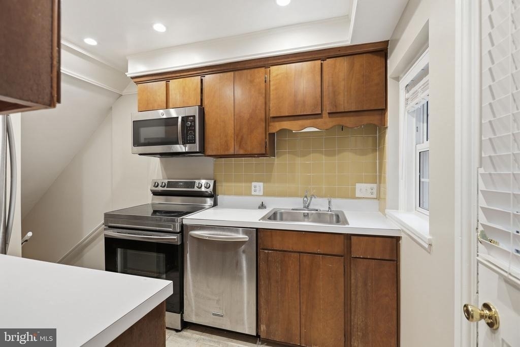 4844 28th Street S - Photo 7
