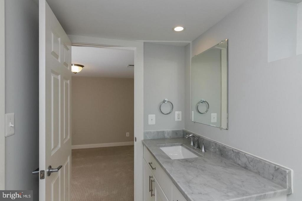 5313 2nd Street N - Photo 18