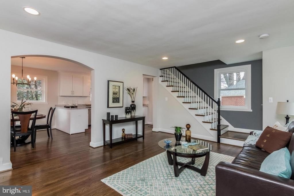 5313 2nd Street N - Photo 5