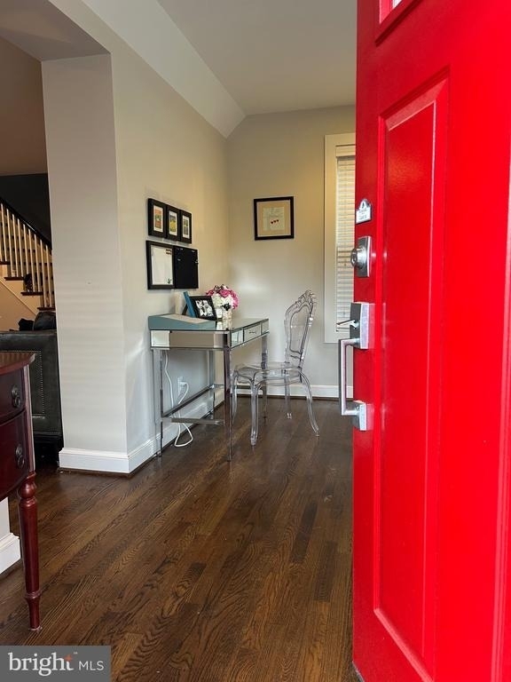 5313 2nd Street N - Photo 2