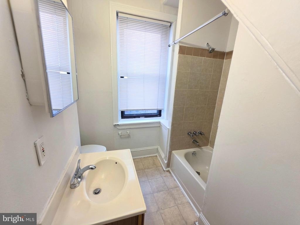 3913 Baltimore Avenue - Photo 7