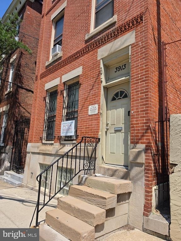 3913 Baltimore Avenue - Photo 1