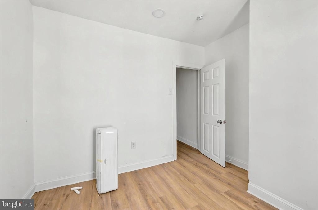 2046 S Norwood Street - Photo 11