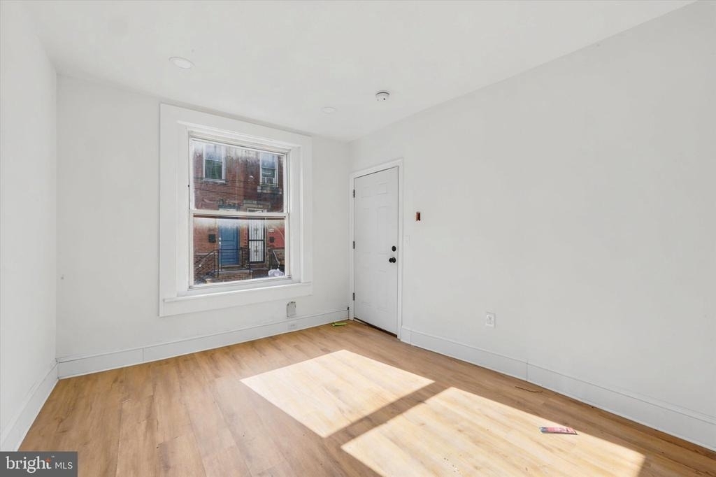 2046 S Norwood Street - Photo 3