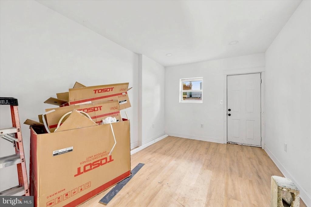 2046 S Norwood Street - Photo 8