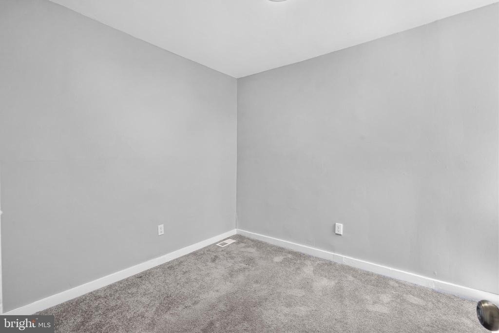 510 E Willard Street - Photo 18