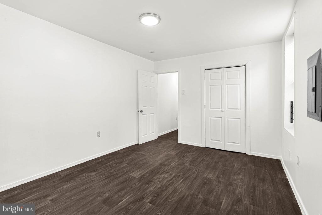 3316 Kensington Avenue - Photo 9