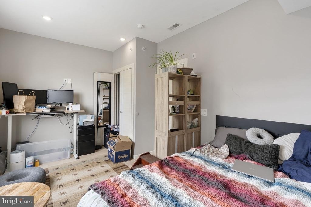 2110 W Master Street - Photo 10