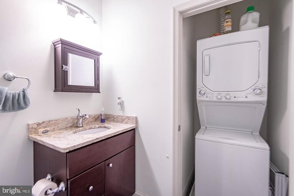 427 Monroe Street - Photo 8