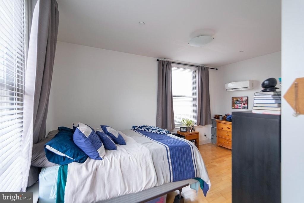 427 Monroe Street - Photo 5