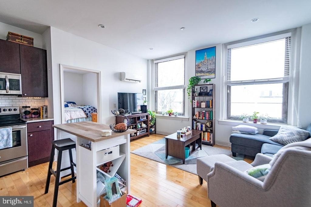 427 Monroe Street - Photo 3