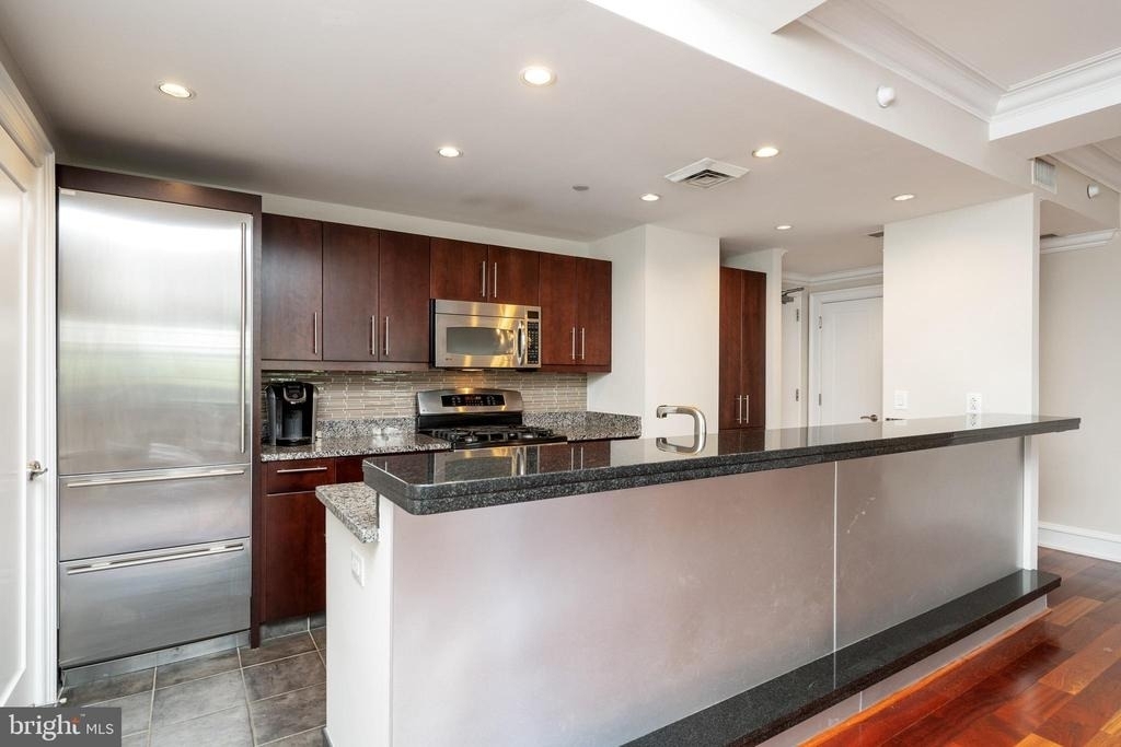 219 S 18th Street - Photo 8