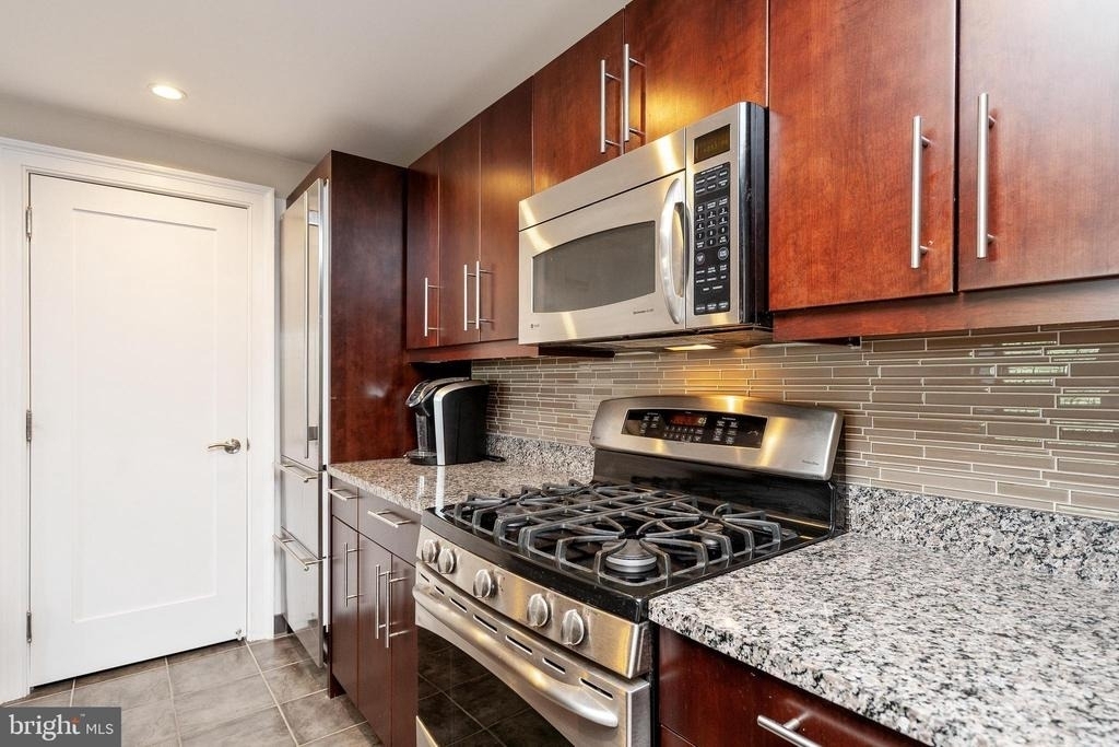 219 S 18th Street - Photo 10