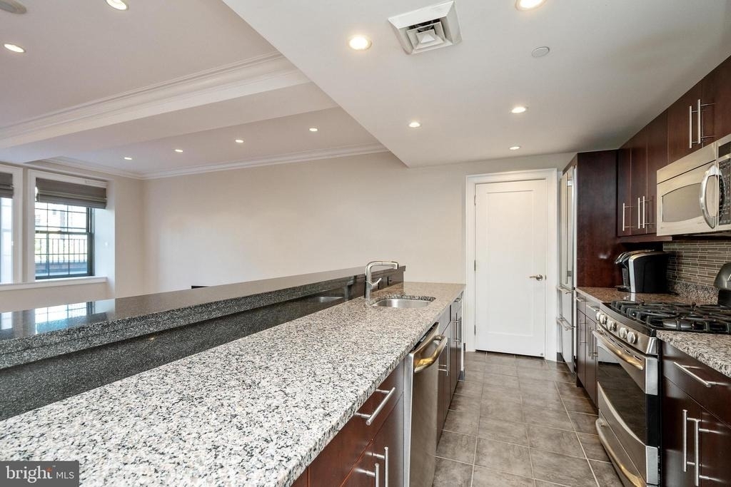 219 S 18th Street - Photo 11
