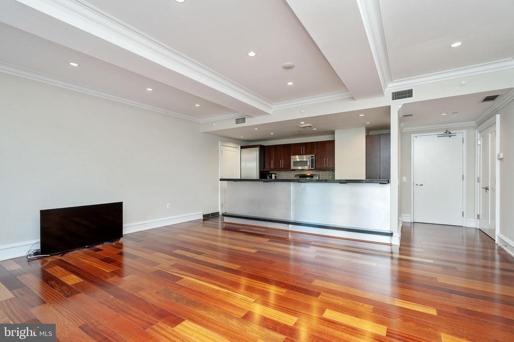 219 S 18th Street - Photo 5