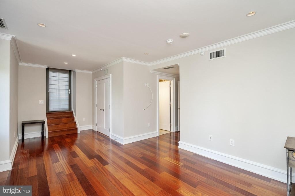 219 S 18th Street - Photo 14