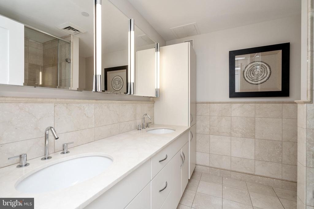 219 S 18th Street - Photo 16