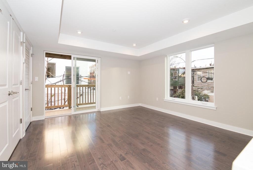 1223 N 30th Street - Photo 6