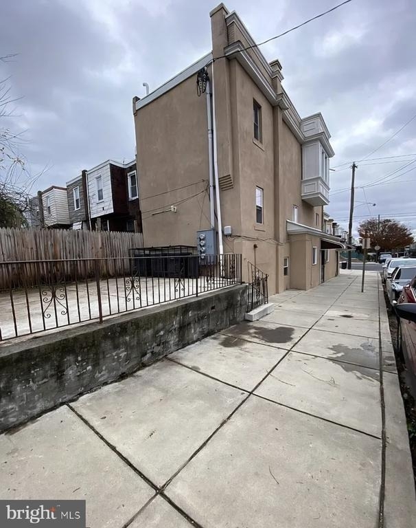 1624 N 57th Street - Photo 4