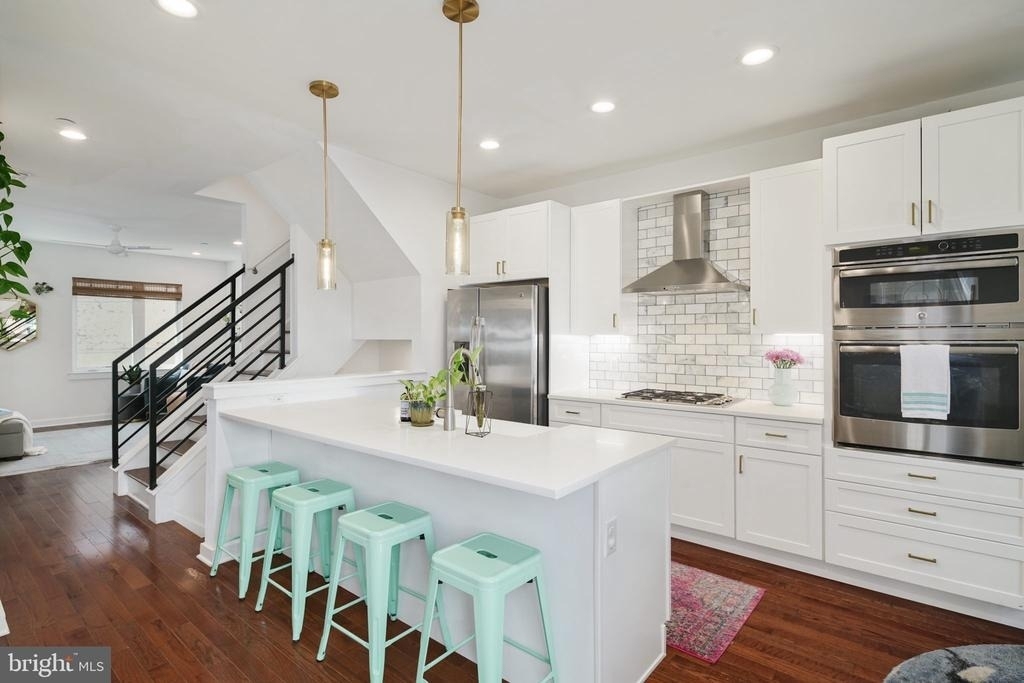 159 E Allen Street - Photo 1