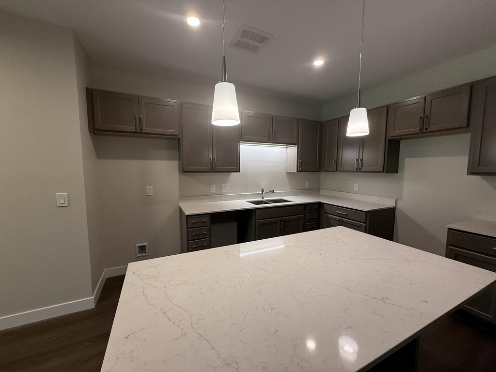 2645 Burton Road - Photo 32
