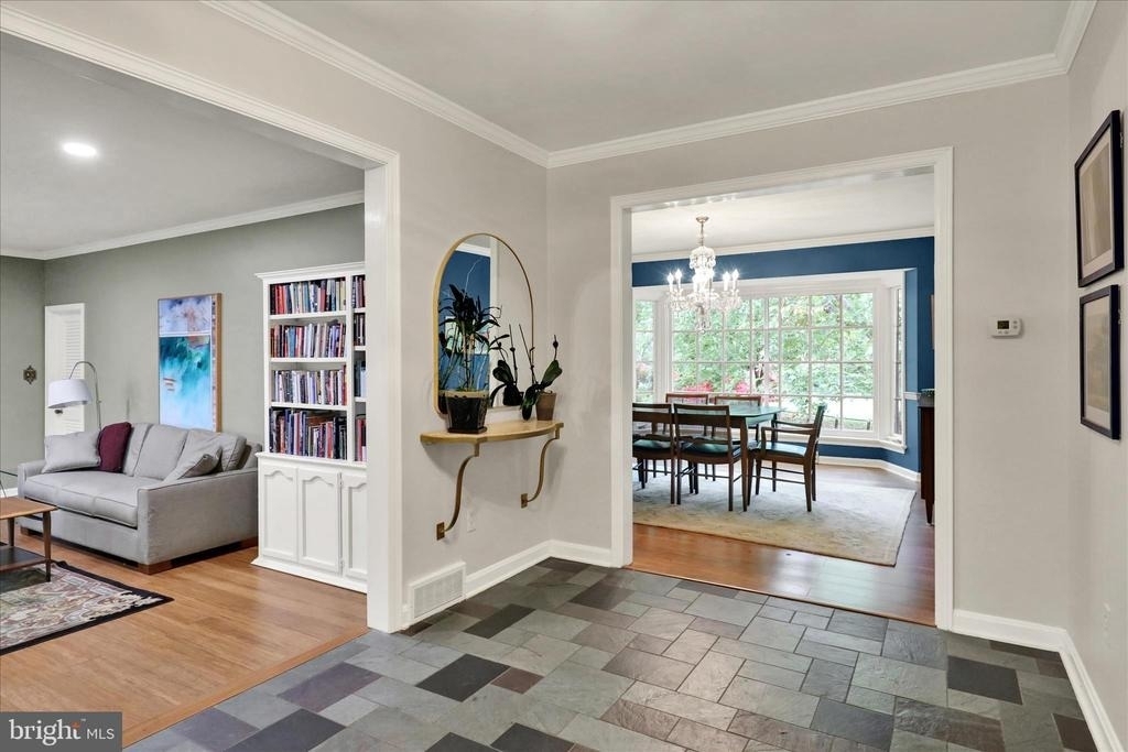 1424 Center Road - Photo 4