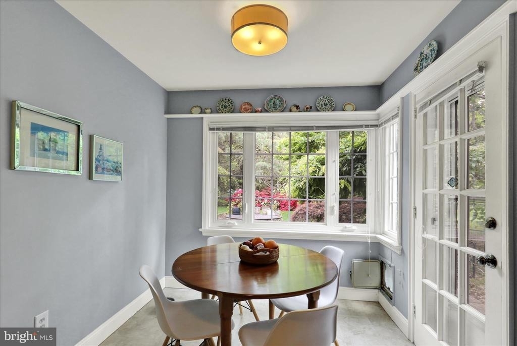 1424 Center Road - Photo 9