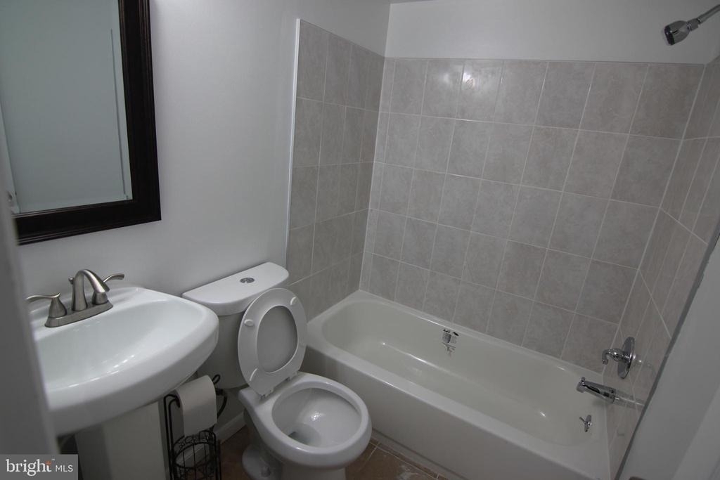 9 Thomas Road - Photo 5