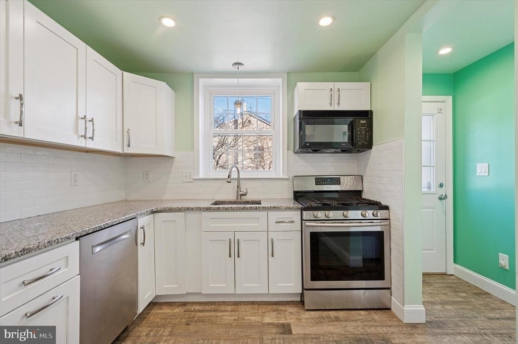 1156 Garfield Avenue - Photo 7