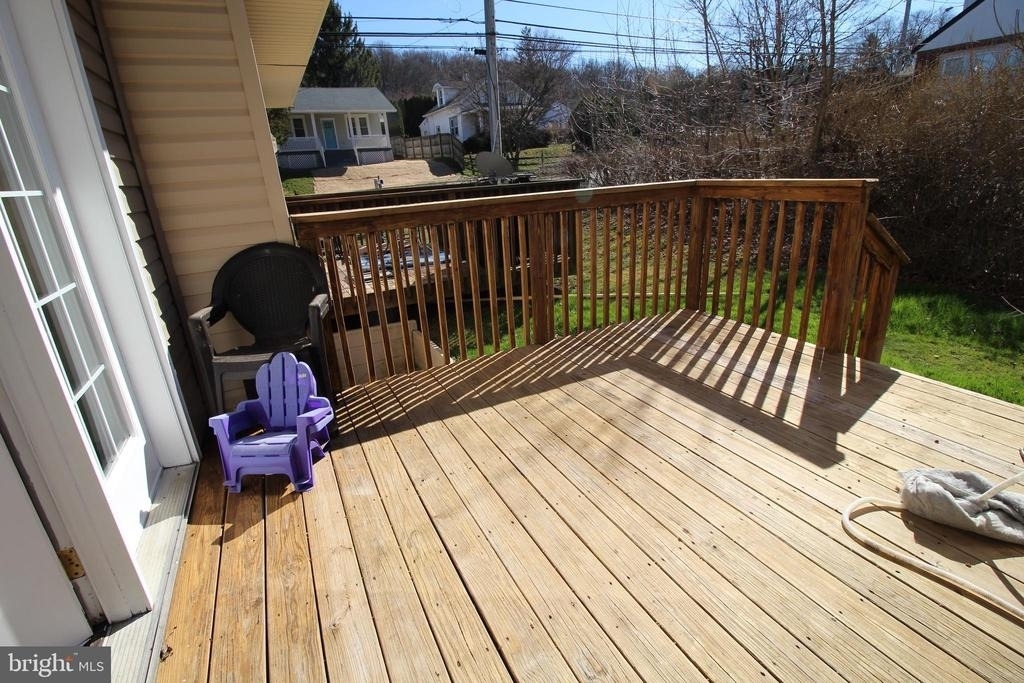 1431 Valley Road - Photo 10