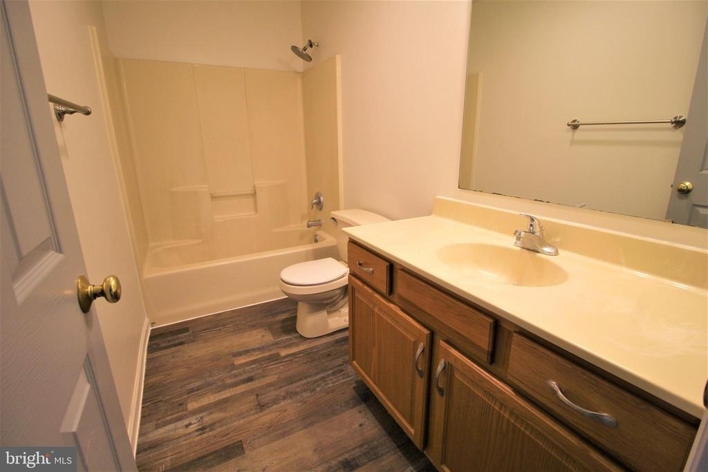 1431 Valley Road - Photo 9