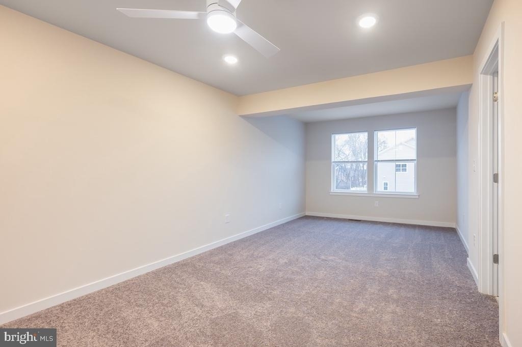 923 Magnolia Lane - Photo 16