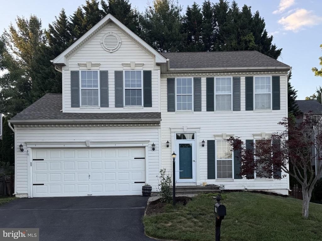929 N York Drive - Photo 0