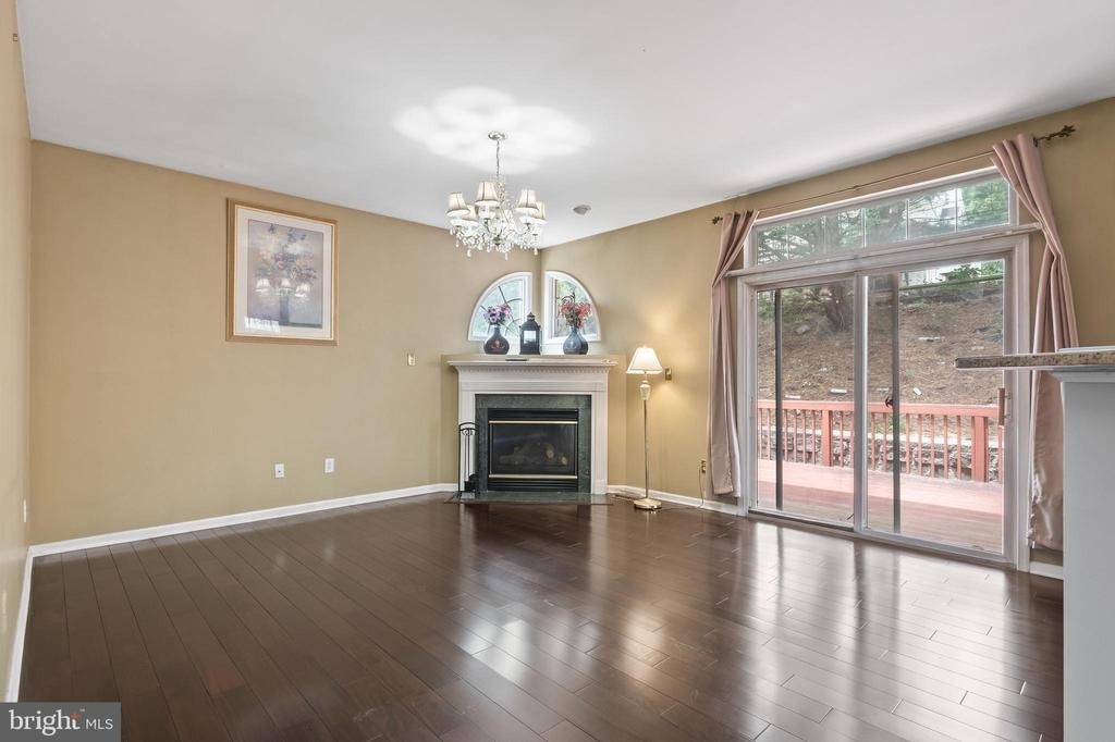 929 N York Drive - Photo 7