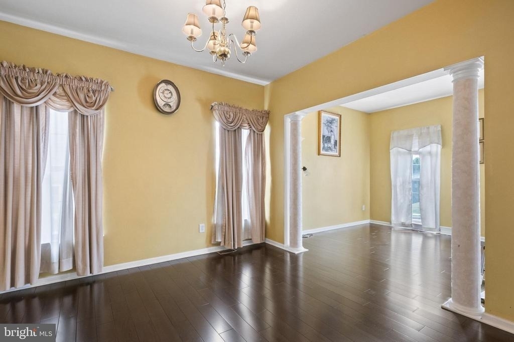 929 N York Drive - Photo 6