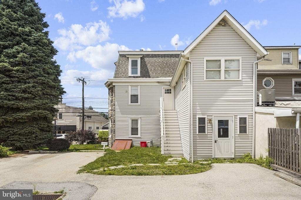 116 E King Street - Photo 23