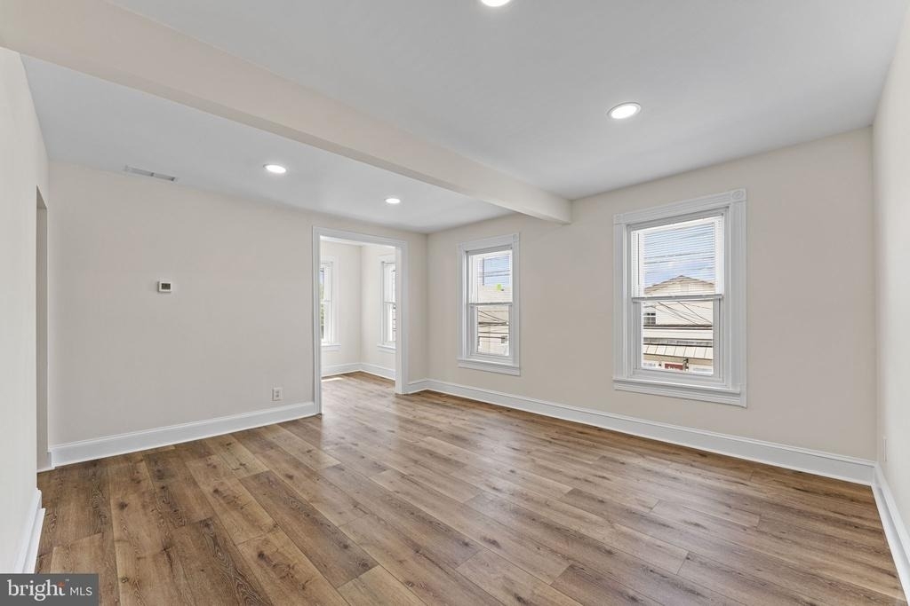 116 E King Street - Photo 5