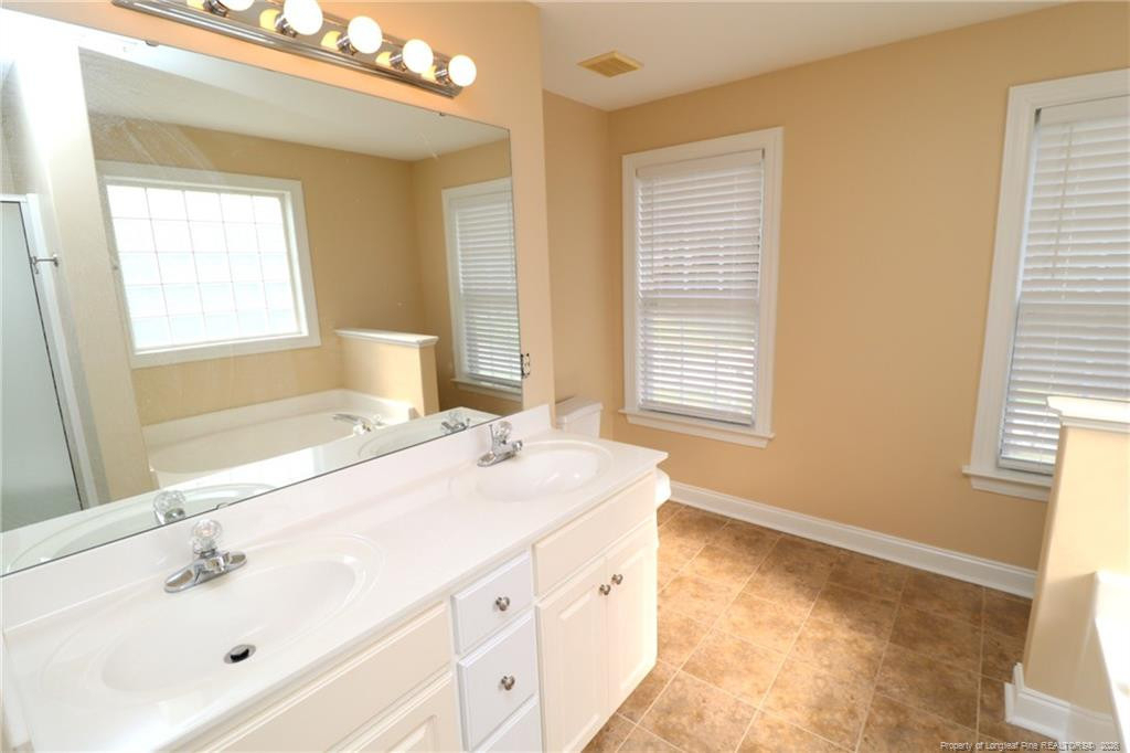 36 W Trafalgar Court - Photo 22