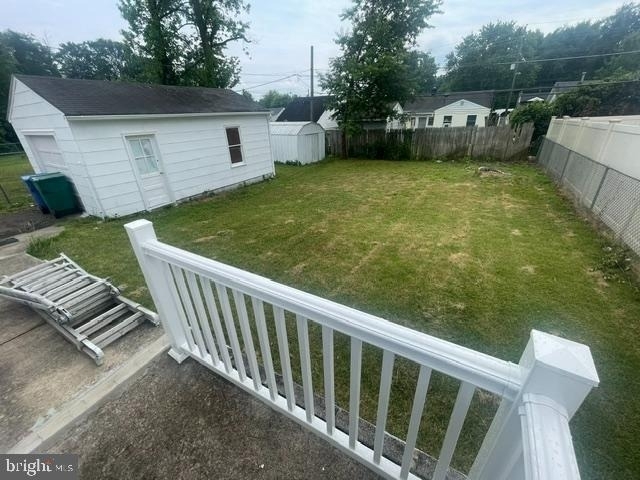 2715 Crest Avenue - Photo 13