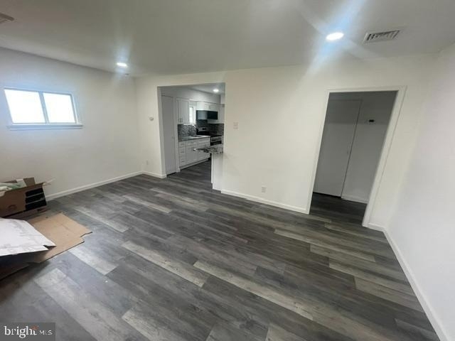 2715 Crest Avenue - Photo 2