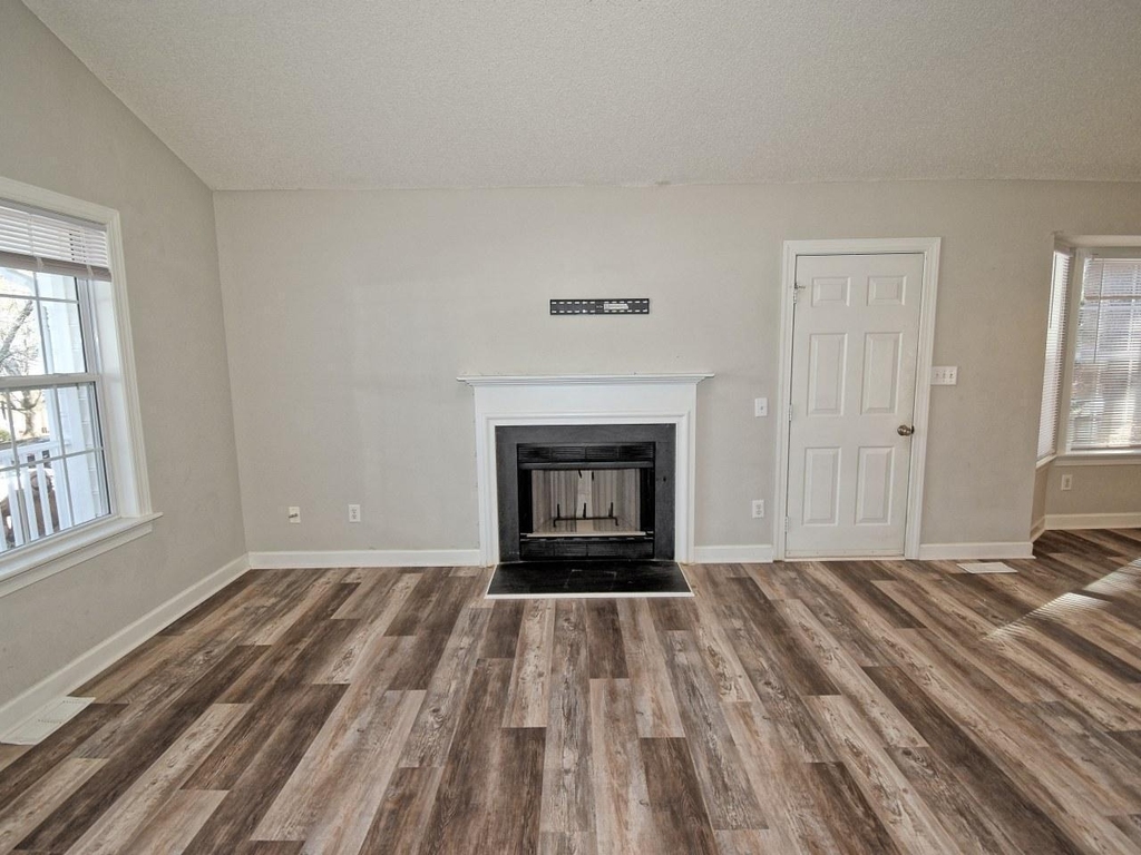 239 Tillamook Drive - Photo 10