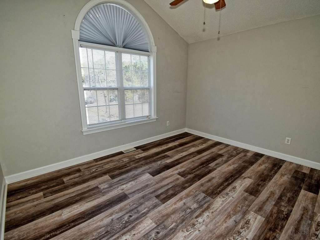 239 Tillamook Drive - Photo 27