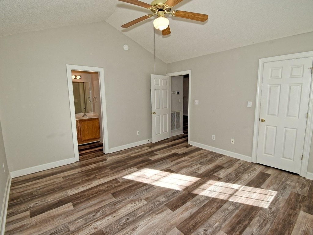 239 Tillamook Drive - Photo 17