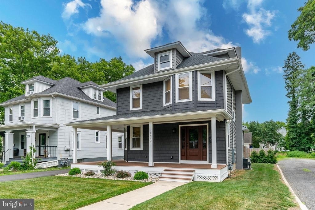 2633 Nottingham Way - Photo 1